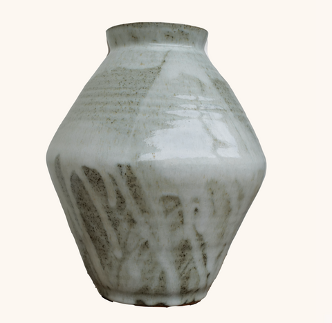 THE URN