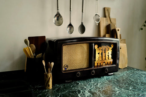 Point Bleu 1940s Radio Bluetooth Speaker