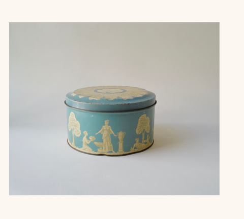 Neoclassical Cake Tin